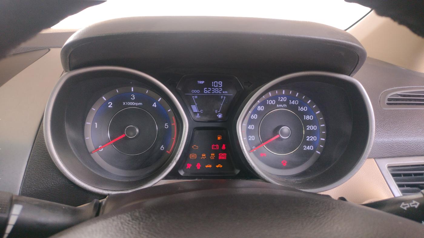 2012 Hyundai New Elantra 1.6 SX MT DIESEL, Diesel, Manual, 62,380 km, Odometer Image