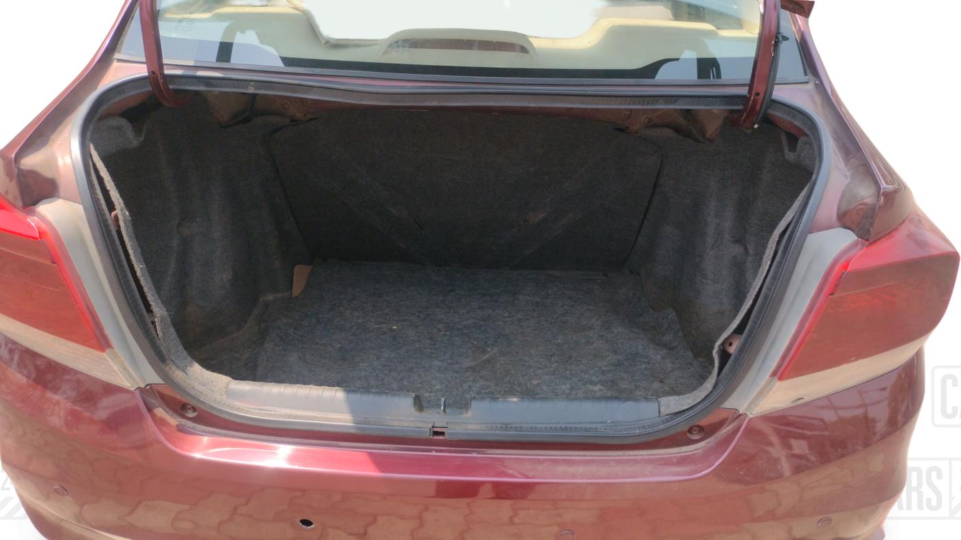 2014 Honda Amaze 1.5L I-DTEC SX, Diesel, Manual, 61,070 km, Boot Inside