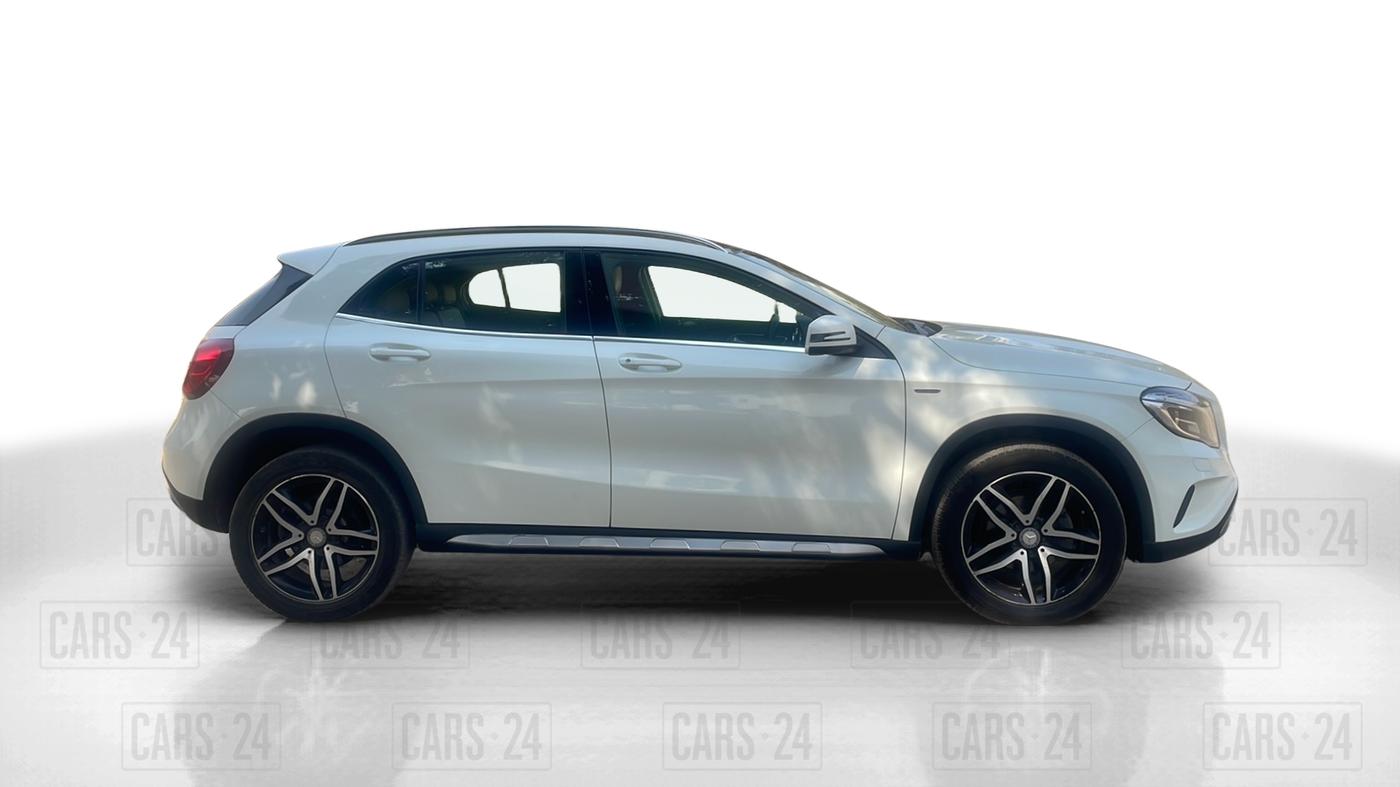 2017 Mercedes Benz GLA Class 200 CDI SPORT, Diesel, Automatic, 68,224 km, Right Side View