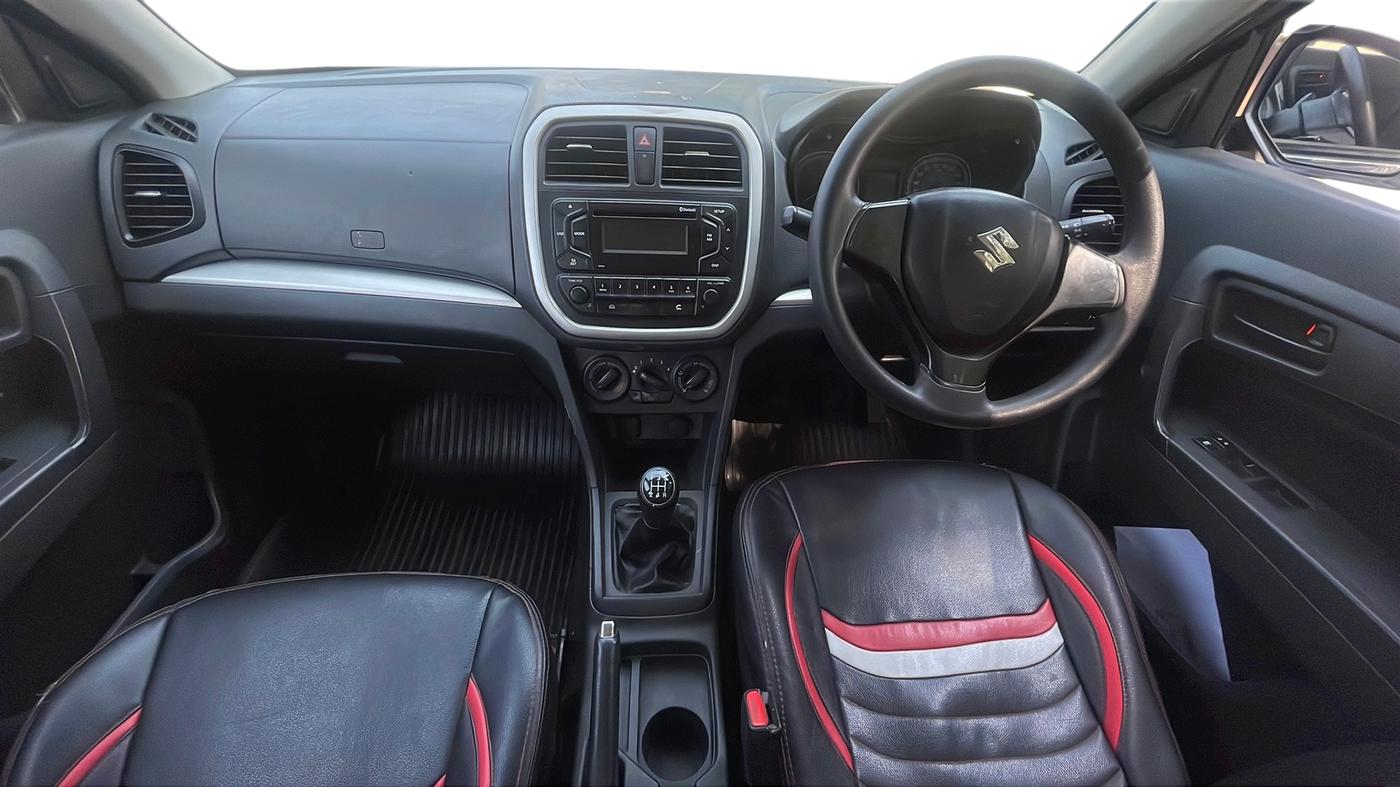 2017 Maruti Vitara Brezza VDI, Diesel, Manual, 1,03,274 km, Dashboard