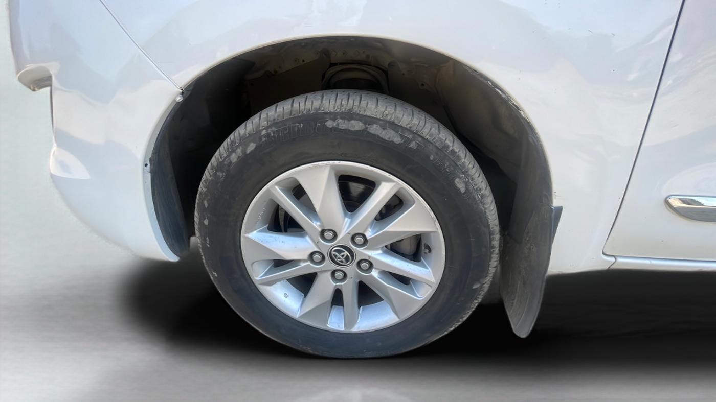 2017 Toyota Innova Crysta 2.4 G 7 STR, Diesel, Manual, 1,06,790 km, Left Front Wheel