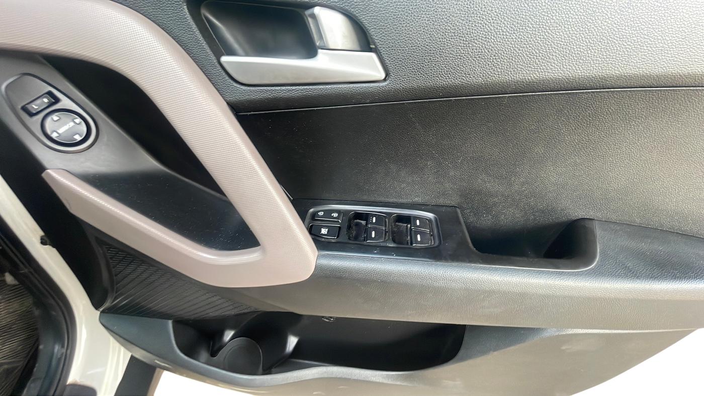 2018 Hyundai Creta S AT 1.6 DIESEL, Diesel, Automatic, 91,501 km, Driver Side Door Panel Controls