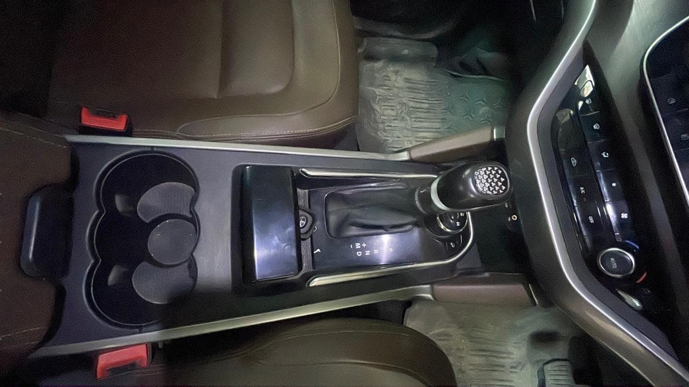 2021 Tata Harrier XZA PLUS 2.0L KAZIRANGA, Diesel, Automatic, 92,149 km, Gear Lever