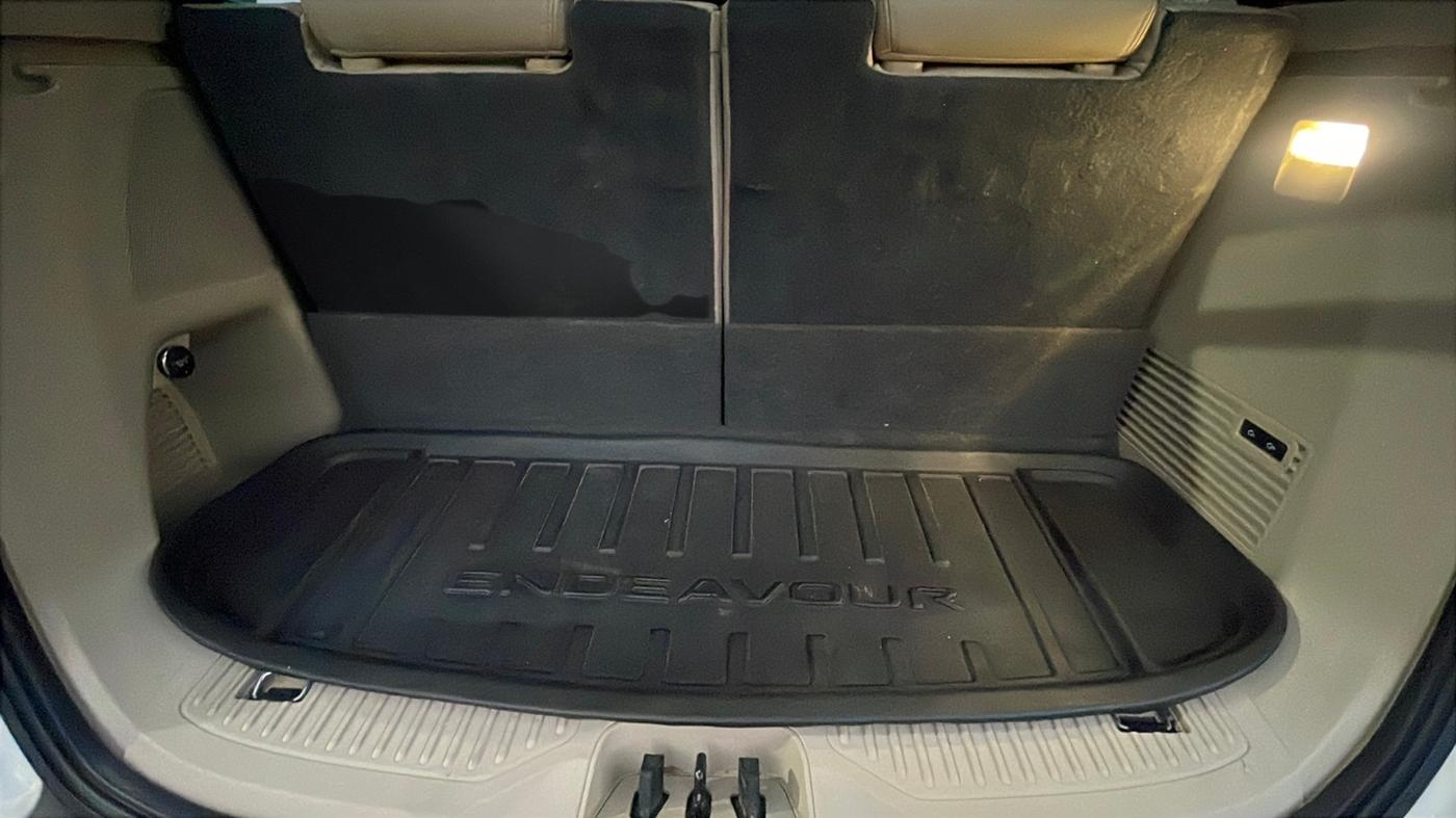 2017 Ford Endeavour TITANIUM 3.2 4X4 AT, Diesel, Automatic, 1,04,529 km, Boot Inside