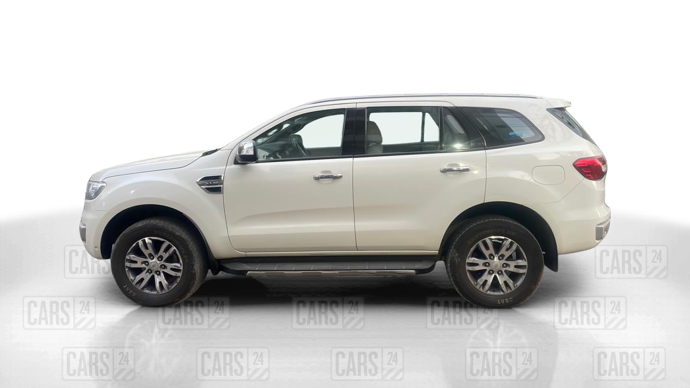 2017 Ford Endeavour TITANIUM 3.2 4X4 AT, Diesel, Automatic, 1,04,529 km, Left Side