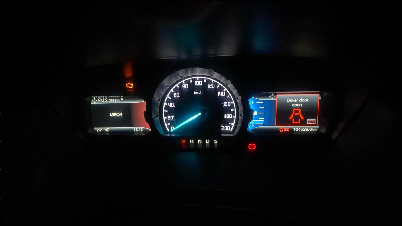 2017 Ford Endeavour TITANIUM 3.2 4X4 AT, Diesel, Automatic, 1,04,529 km, Odometer Image