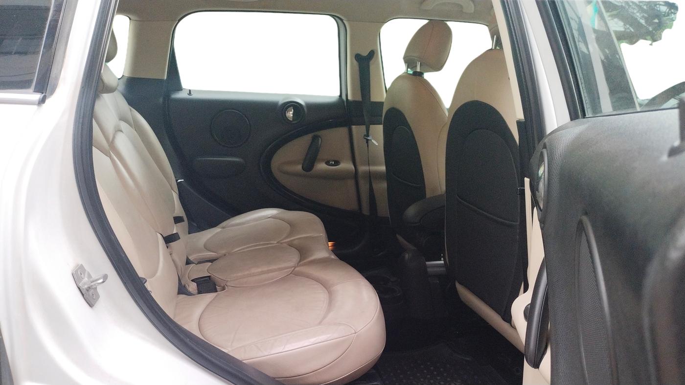 2016 BMW Mini COOPER D COUNTRYMAN, Diesel, Automatic, 77,001 km, Right Side Rear Door Cabin