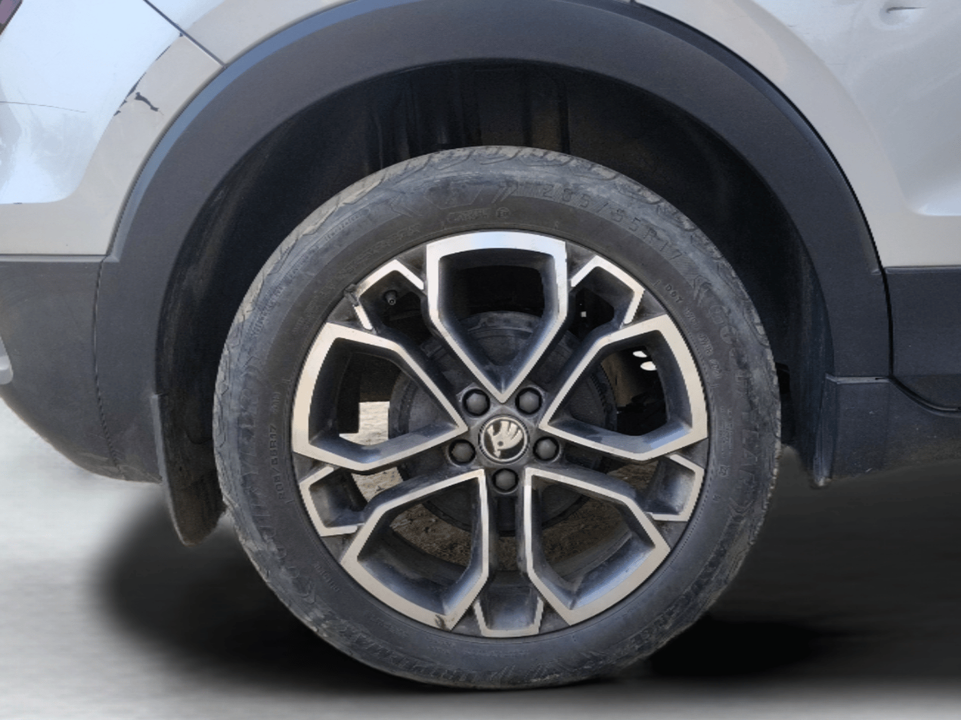 2021 Skoda KUSHAQ STYLE 1.0L TSI AT, Petrol, Automatic, 44,580 km, Right Rear Wheel