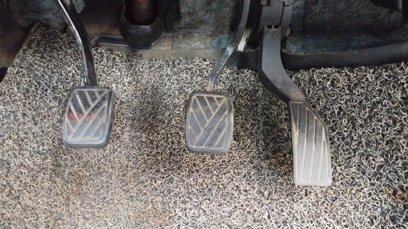 2019 Maruti Vitara Brezza ZDI, Diesel, Manual, 48,323 km, Pedals