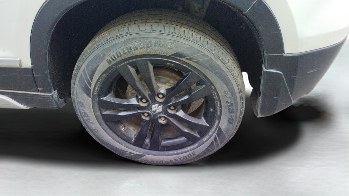 2019 Maruti Vitara Brezza ZDI, Diesel, Manual, 48,323 km, Left Rear Wheel