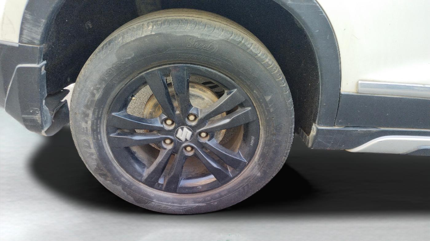 2019 Maruti Vitara Brezza ZDI, Diesel, Manual, 48,323 km, Right Rear Wheel