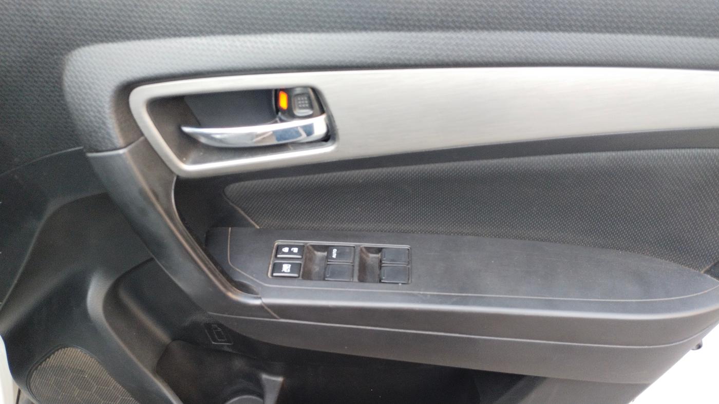 2019 Maruti Vitara Brezza ZDI, Diesel, Manual, 48,323 km, Driver Side Door Panel Controls