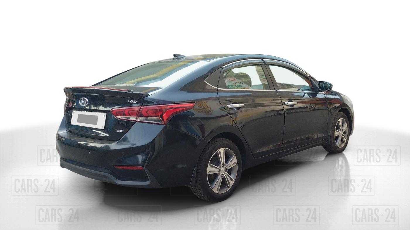 2018 Hyundai Verna 1.6 CRDI SX + AT, Diesel, Automatic, 54,821 km, Right Back Diagonal