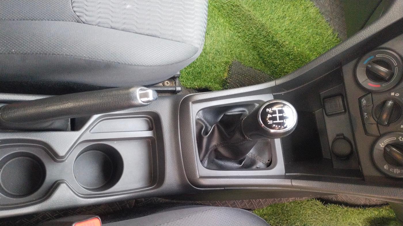 2017 Maruti Vitara Brezza VDI, Diesel, Manual, 56,383 km, Gear Lever