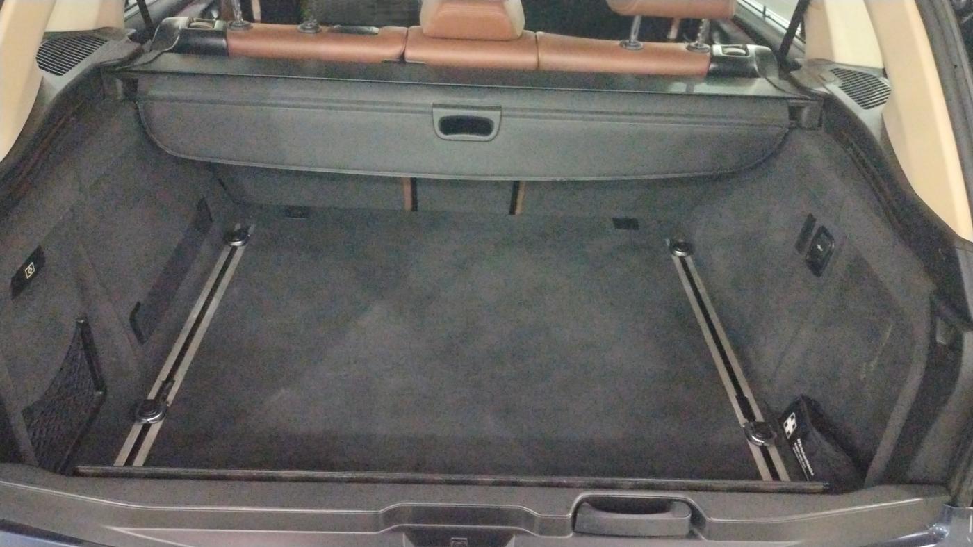2018 BMW X5 XDRIVE 30 D, Diesel, Automatic, 55,450 km, Boot Inside