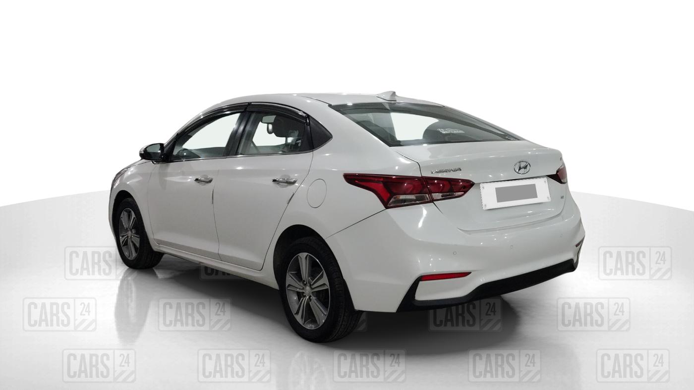 2018 Hyundai Verna 1.6 SX (O) CRDI MT, Diesel, Manual, 46,242 km, Left Back Diagonal