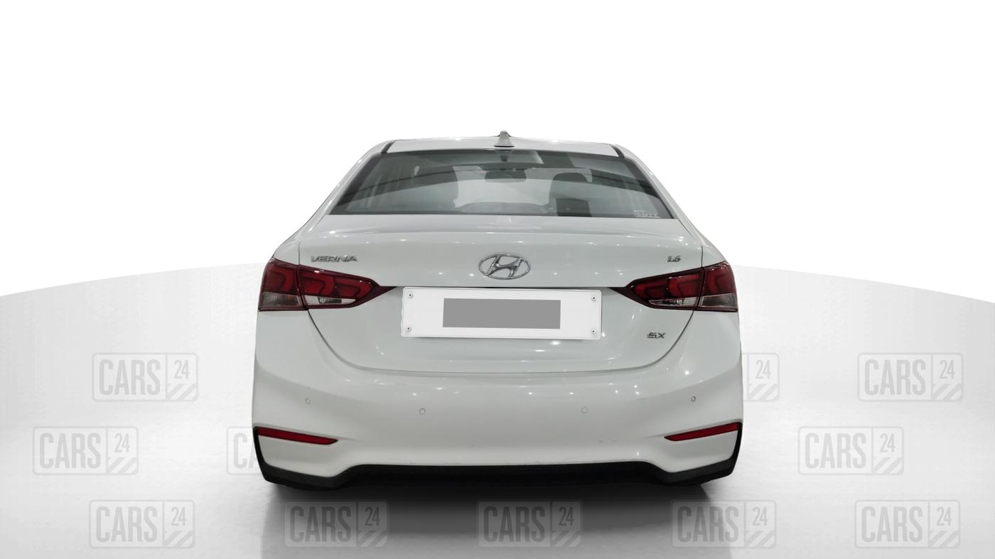 2018 Hyundai Verna 1.6 SX (O) CRDI MT, Diesel, Manual, 46,242 km, Back/Rear