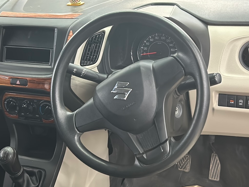 2022 Maruti New Wagon-R LXI 1.0, Petrol, Manual, 37,000 km, Steering Wheel Close Up