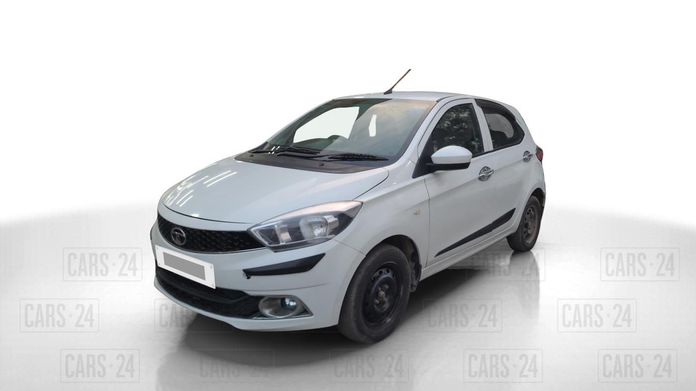 2017 Tata Tiago XT PETROL, Petrol, Manual, 72,000 km, Left Front Diagonal