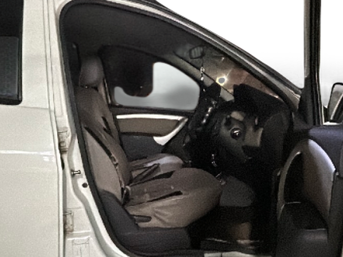 2014 Renault Duster 85 PS RXL DIESEL (OPT), Diesel, Manual, 68,000 km, Right Side Front Door Cabin