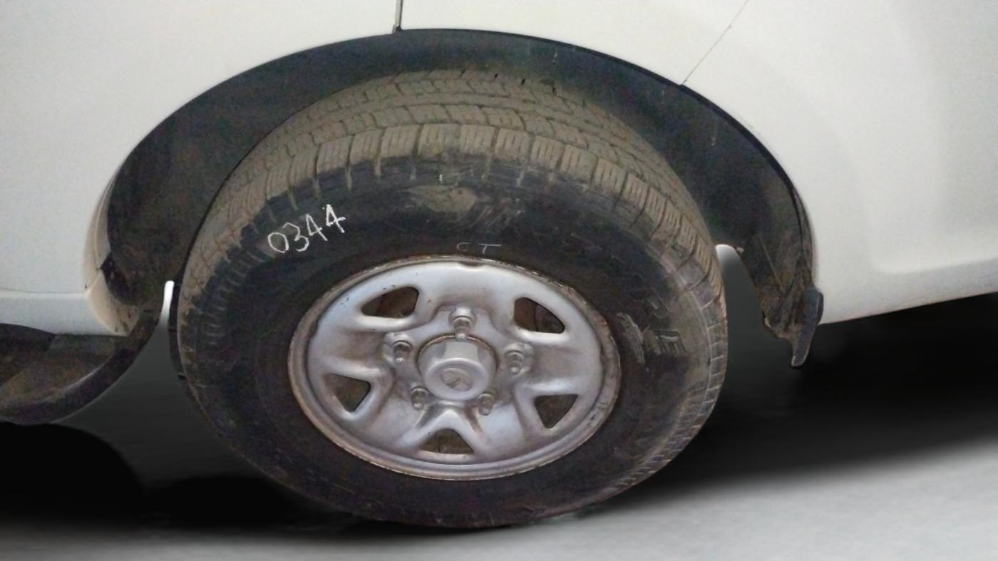 2013 Tata Safari Storme 2.2 LX 4X2, Diesel, Manual, 87,127 km, Left Rear Wheel