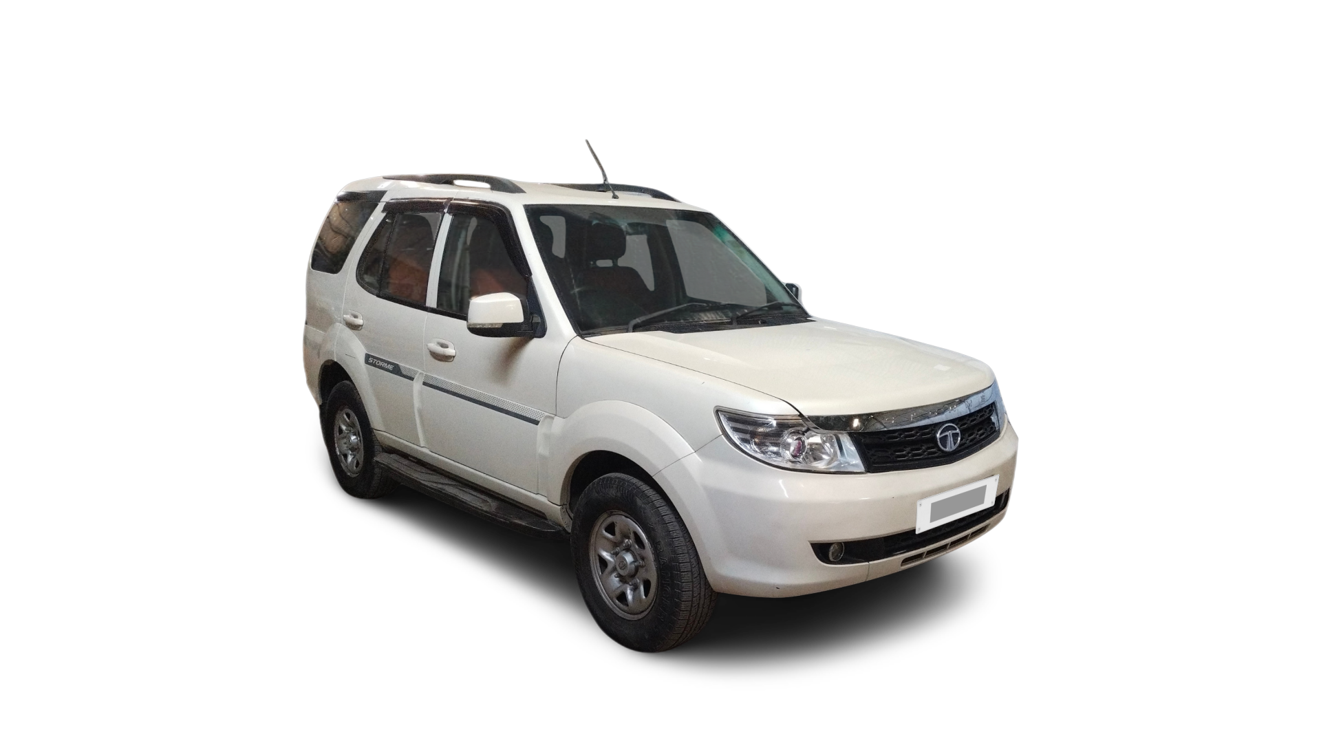 Tata Safari Storme-img