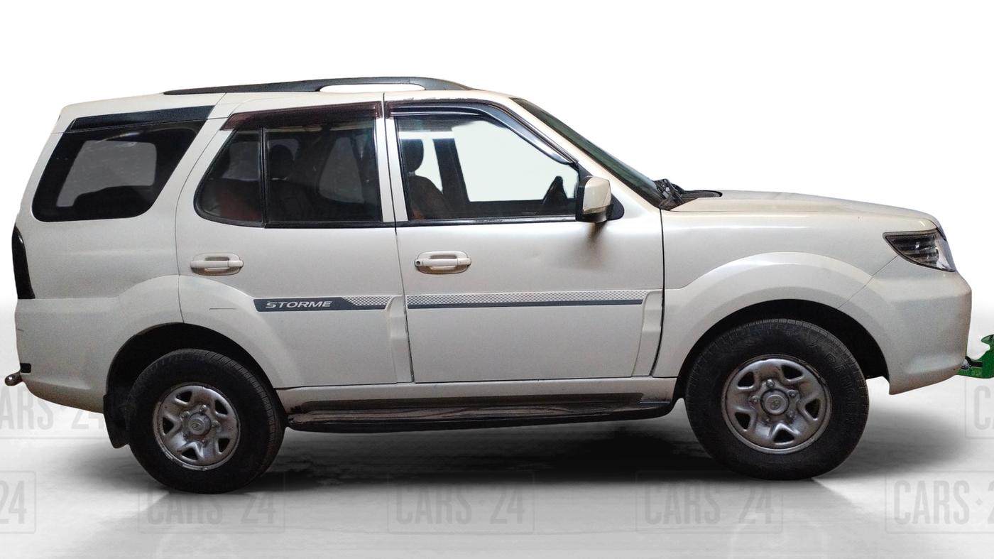 2013 Tata Safari Storme 2.2 LX 4X2, Diesel, Manual, 87,127 km, Right Side View