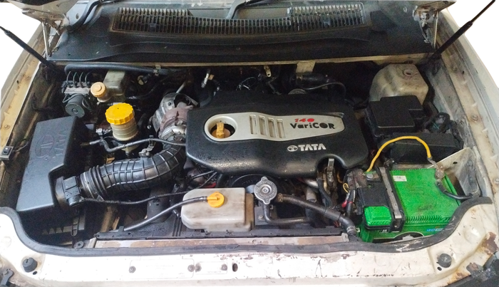 2013 Tata Safari Storme 2.2 LX 4X2, Diesel, Manual, 87,127 km, Open Bonnet