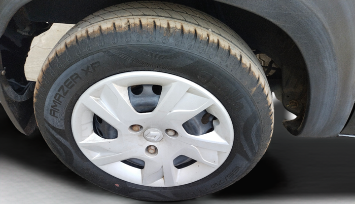 2021 Renault Kwid RXT 1.0 AMT (O), Petrol, Automatic, 35,086 km, Right Rear Wheel