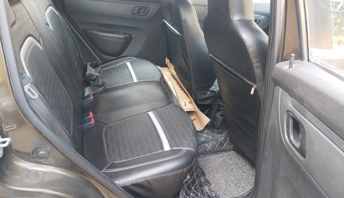 2021 Renault Kwid RXT 1.0 AMT (O), Petrol, Automatic, 35,086 km, Right Side Rear Door Cabin