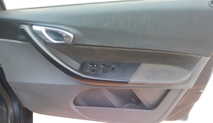 2018 Tata TIGOR XZ PLUS PETROL, Petrol, Manual, 49,269 km, Driver Side Door Panel Controls