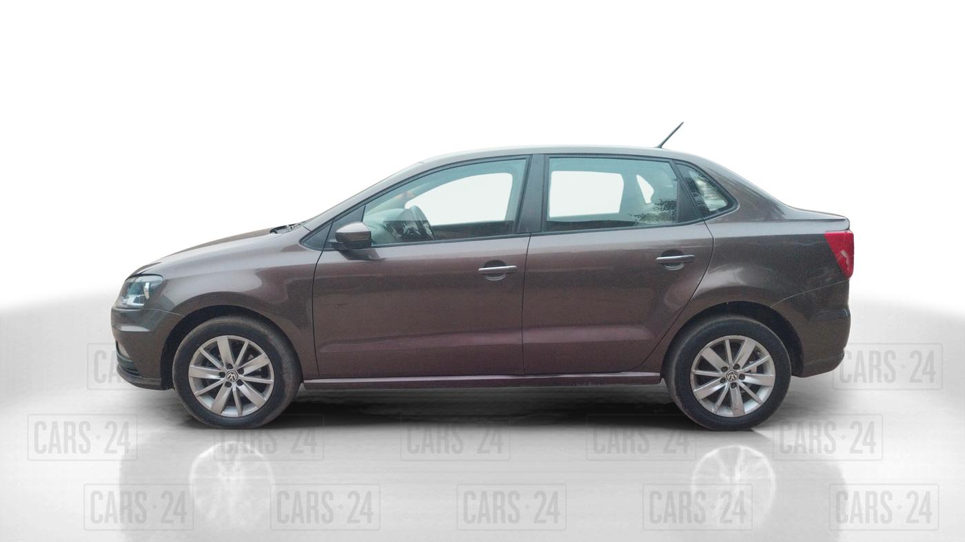 2016 Volkswagen Ameo HIGHLINE DSG 1.5 DIESEL , Diesel, Automatic, 1,69,172 km, Left Side