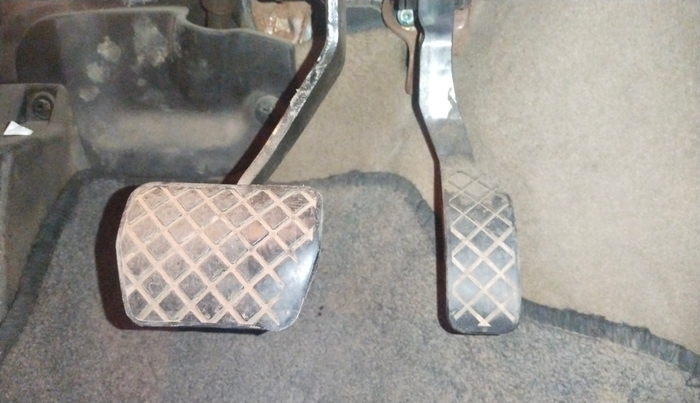 2016 Volkswagen Ameo HIGHLINE DSG 1.5 DIESEL , Diesel, Automatic, 1,69,172 km, Pedals