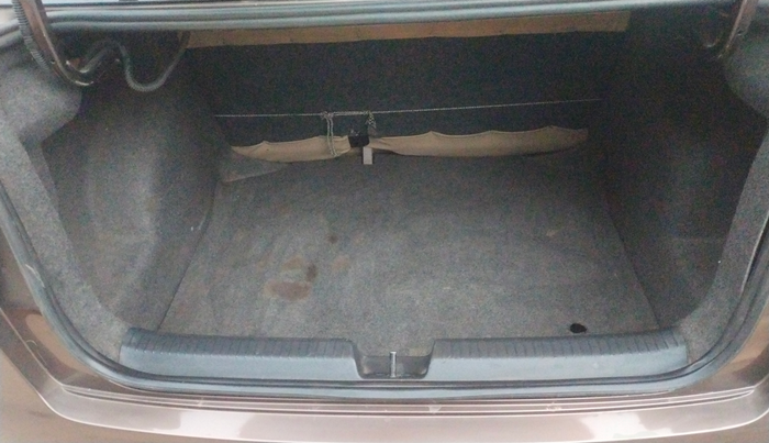 2016 Volkswagen Ameo HIGHLINE DSG 1.5 DIESEL , Diesel, Automatic, 1,69,172 km, Boot Inside