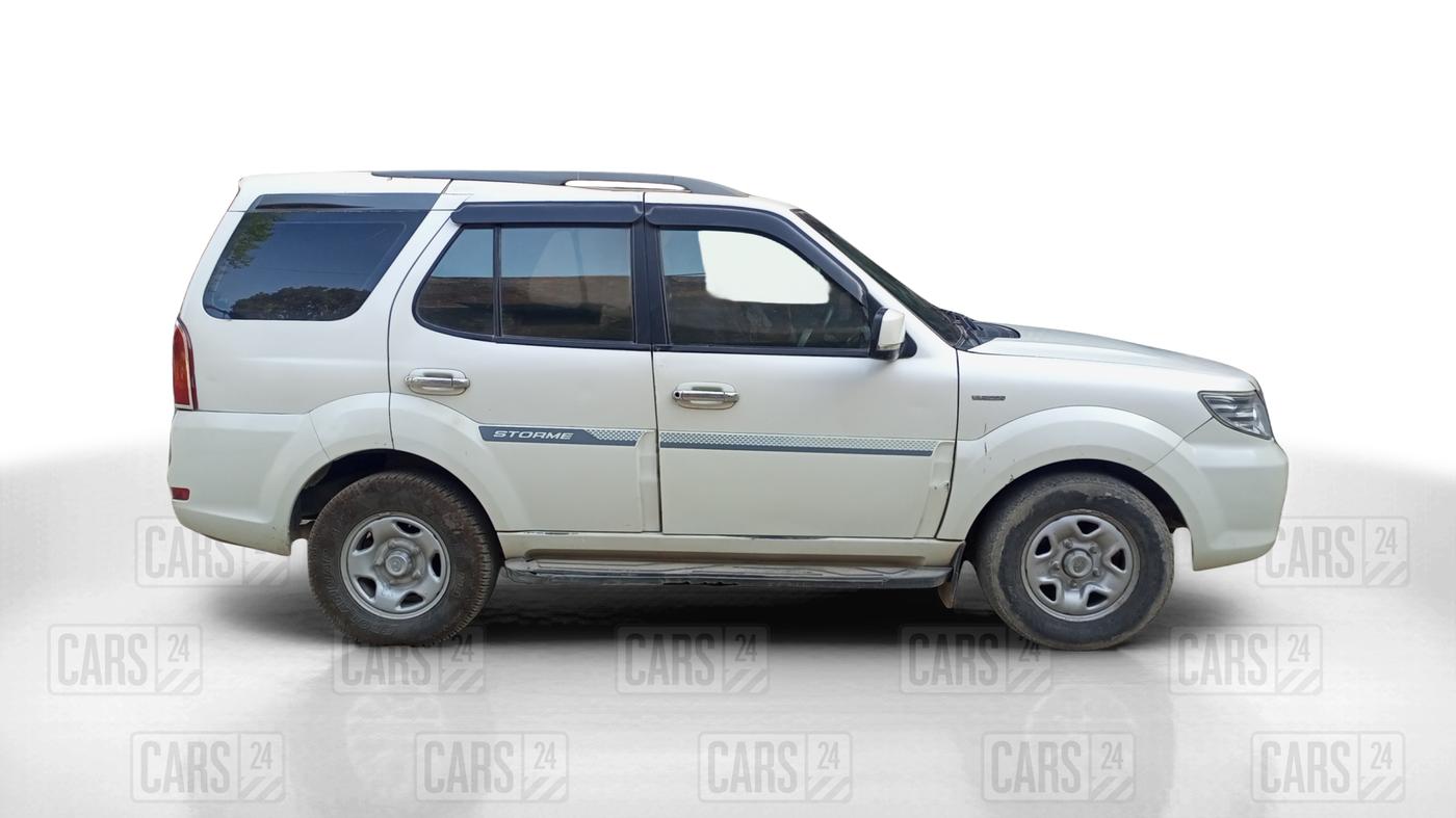 2016 Tata Safari Storme 2.2 EX 4X2, Diesel, Manual, 74,124 km, Right Side View
