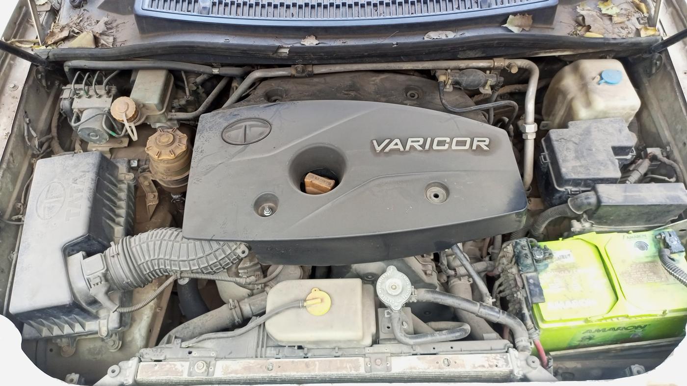 2016 Tata Safari Storme 2.2 EX 4X2, Diesel, Manual, 74,124 km, Open Bonnet