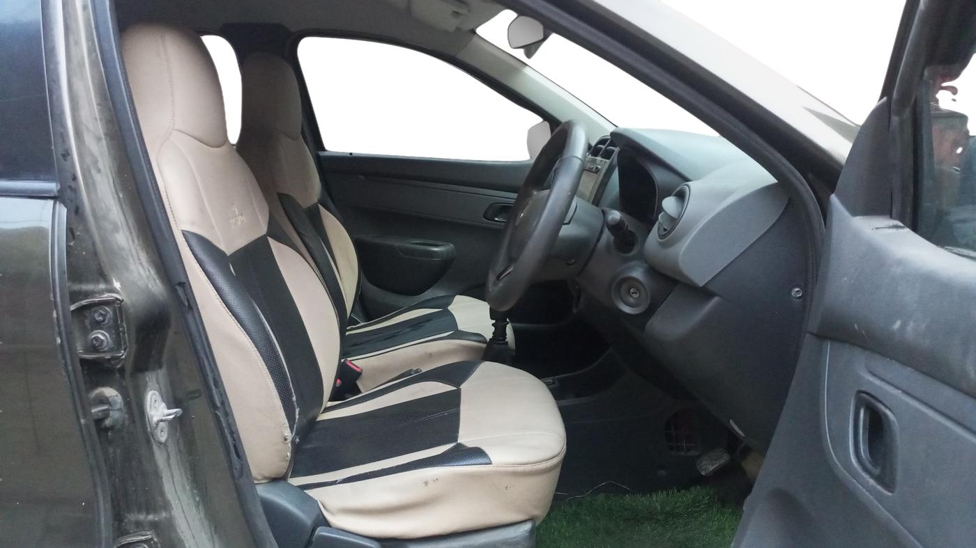 2016 Renault Kwid RXT 0.8, Petrol, Manual, 66,145 km, Right Side Front Door Cabin