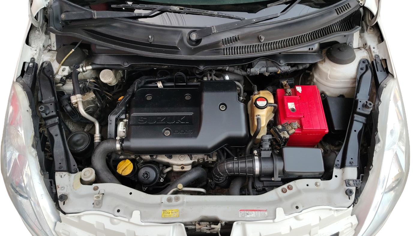2016 Maruti Swift VDI ABS, Diesel, Manual, 67,261 km, Open Bonnet