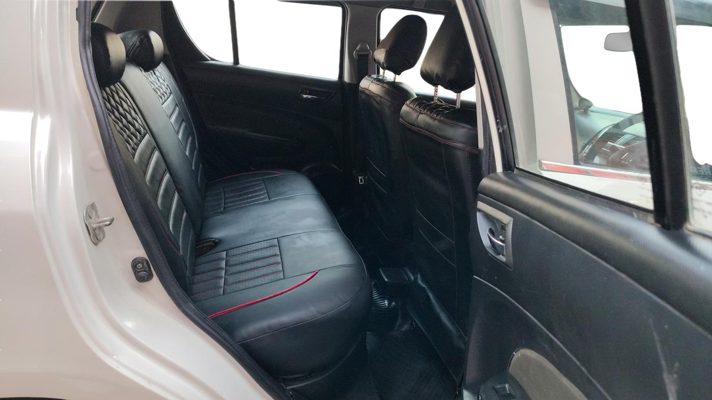 2016 Maruti Swift VDI ABS, Diesel, Manual, 67,261 km, Right Side Rear Door Cabin
