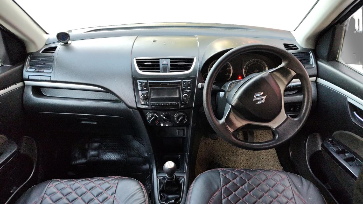 2016 Maruti Swift VDI ABS, Diesel, Manual, 67,261 km, Dashboard