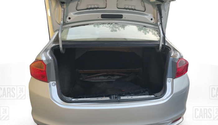 2014 Honda City 1.5L I-DTEC V, Diesel, Manual, 72,977 km, Boot Inside