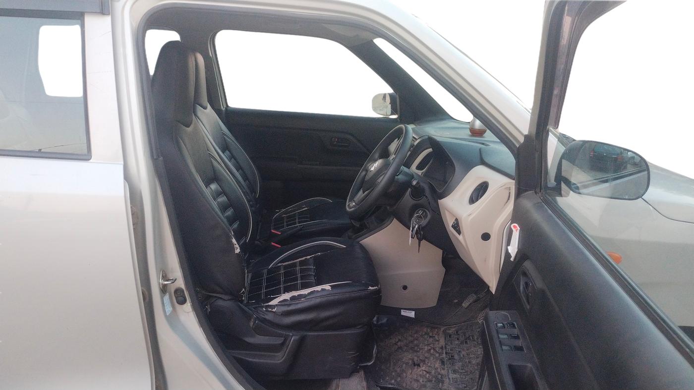 2020 Maruti New Wagon-R LXI CNG (O) 1.0, CNG, Manual, 67,611 km, Right Side Front Door Cabin