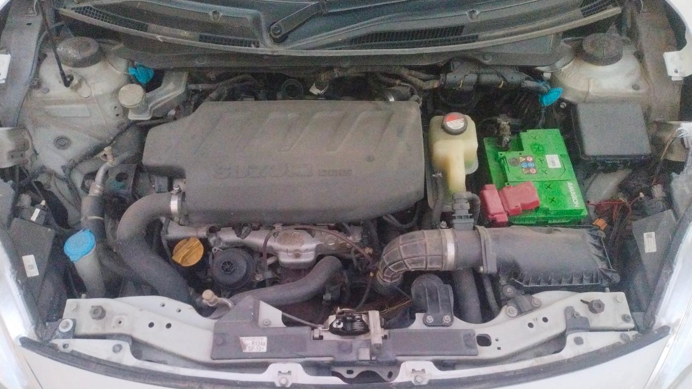 2018 Maruti Dzire LDI, Diesel, Manual, 67,253 km, Open Bonnet