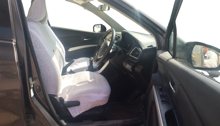 2016 Maruti S Cross ZETA 1.3, Diesel, Manual, 87,548 km, Right Side Front Door Cabin