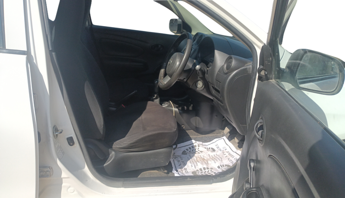 2011 Nissan Sunny XE, Petrol, Manual, 69,008 km, Right Side Front Door Cabin