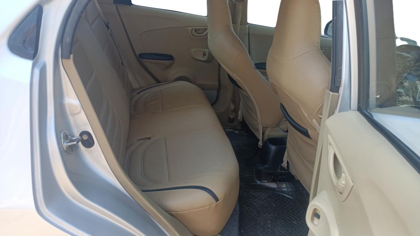 2017 Honda Brio S MT, Petrol, Manual, 30,360 km, Right Side Rear Door Cabin