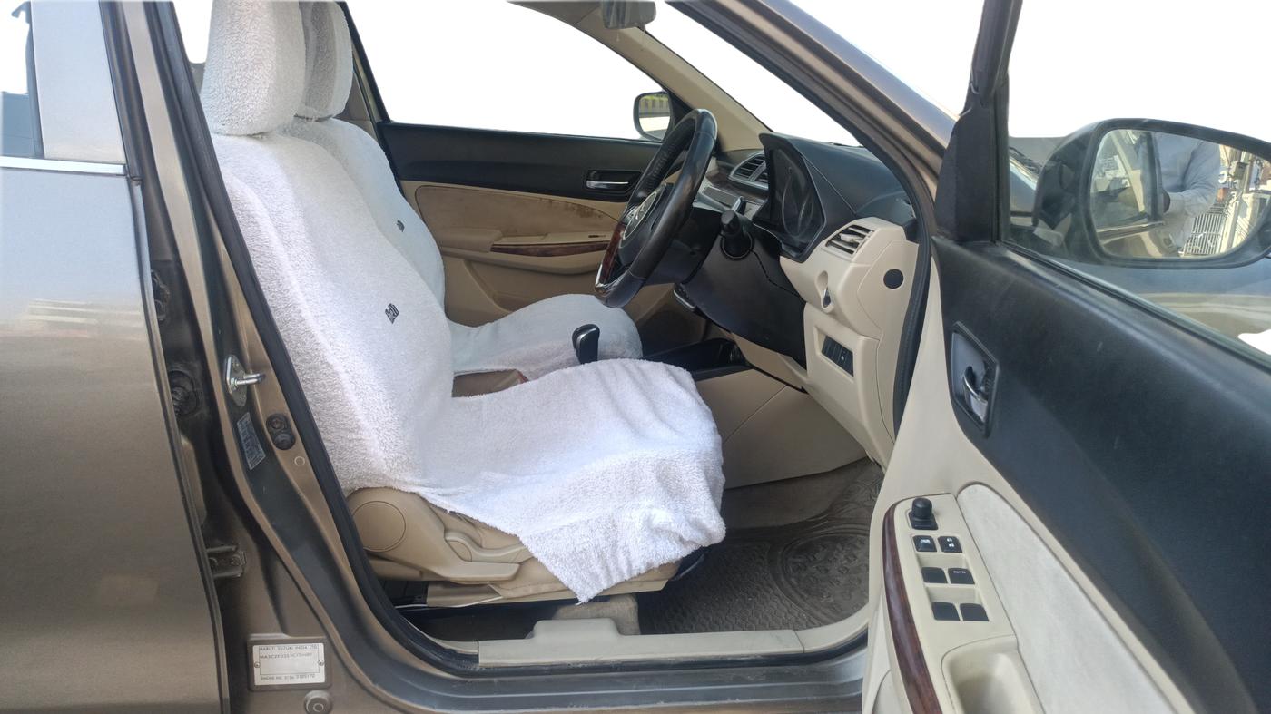 2017 Maruti Dzire ZDI PLUS AMT, Diesel, Automatic, 52,237 km, Right Side Front Door Cabin