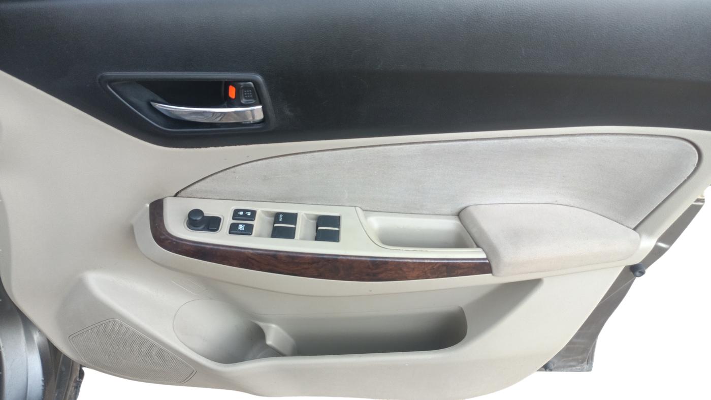 2017 Maruti Dzire ZDI PLUS AMT, Diesel, Automatic, 52,237 km, Driver Side Door Panel Controls