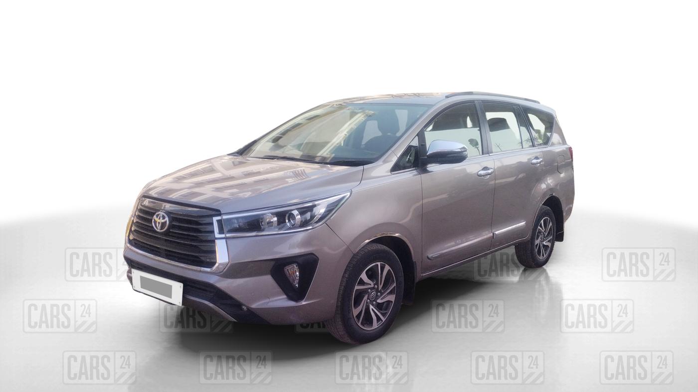 2020 Toyota Innova Crysta 2.4 VX 8 STR, Diesel, Manual, 31,027 km, Left Front Diagonal