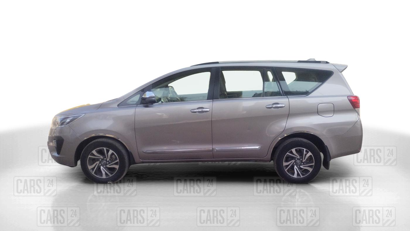 2020 Toyota Innova Crysta 2.4 VX 8 STR, Diesel, Manual, 31,027 km, Left Side